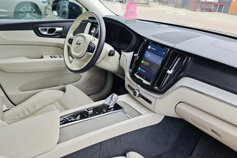 Volvo XC60 din 2024 cu 26.215 km - oferta VOL108796 - foto 15
