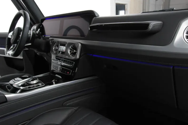 Mercedes-Benz G 63 AMG din 2024 cu 2.091 km - oferta MER108809 - foto 34