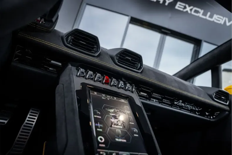 Lamborghini Huracán din 2024 cu 7.210 km - oferta LAM108820 - foto 14