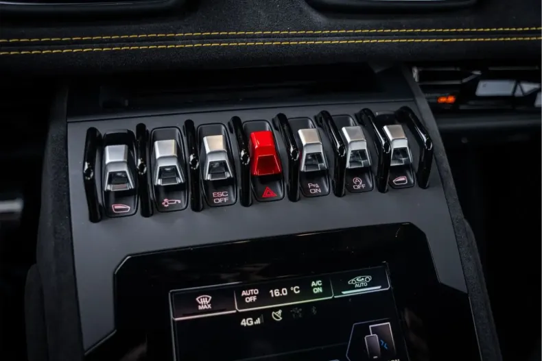 Lamborghini Huracán din 2024 cu 7.210 km - oferta LAM108820 - foto 15