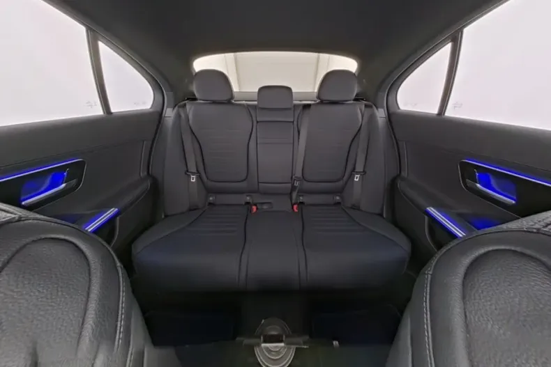 Mercedes-Benz C 180 din 2024 cu 20.964 km - oferta MER108821 - foto 7