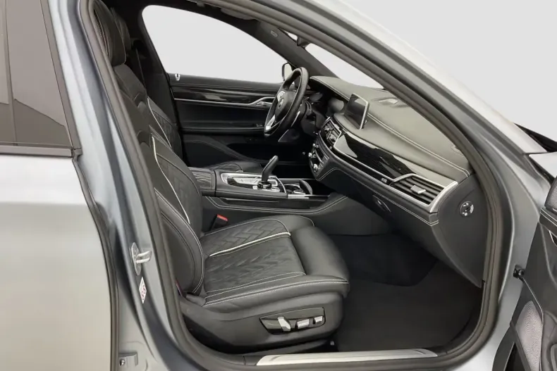 BMW 750 din 2022 cu 50.900 km - oferta BMW108828 - foto 13