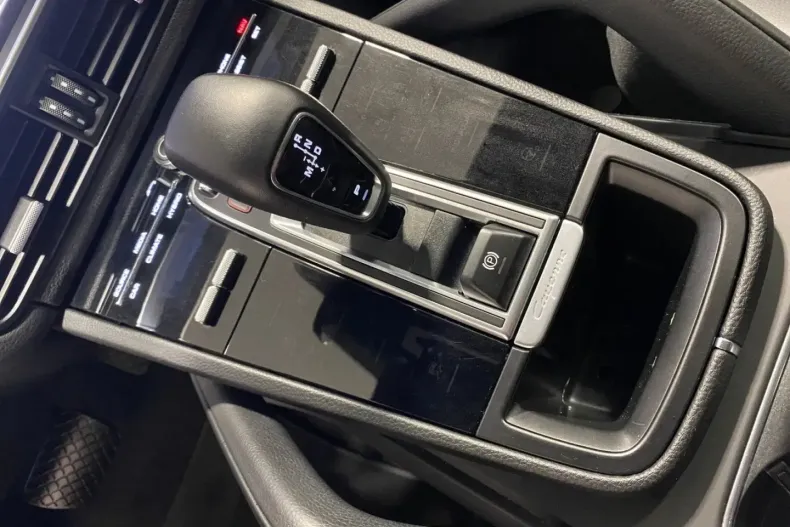 Porsche Cayenne din 2021 cu 51.430 km - oferta POR108832 - foto 19