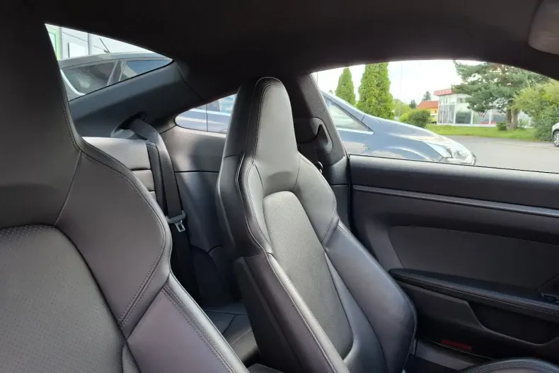 Porsche 992 din 2022 cu 20.500 km - oferta POR108835 - foto 13