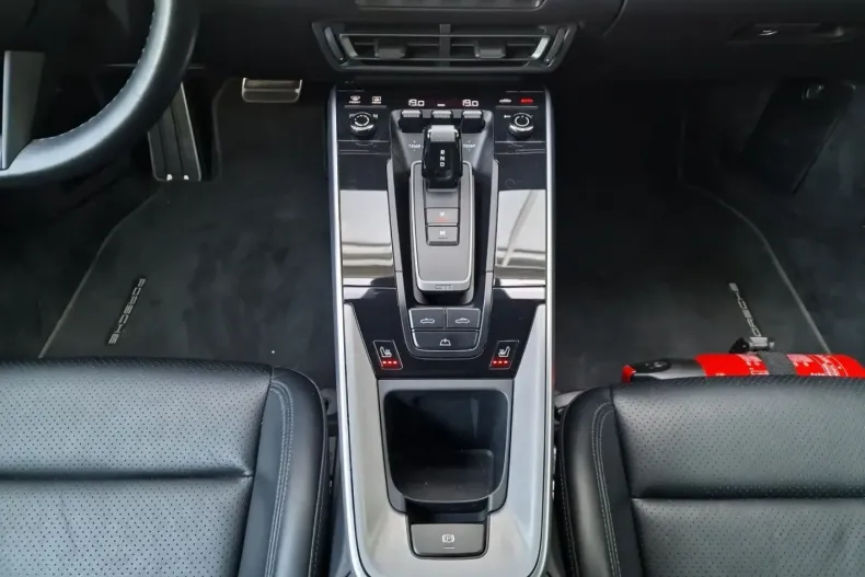 Porsche 992 din 2021 cu 40.000 km - oferta POR108840 - foto 9