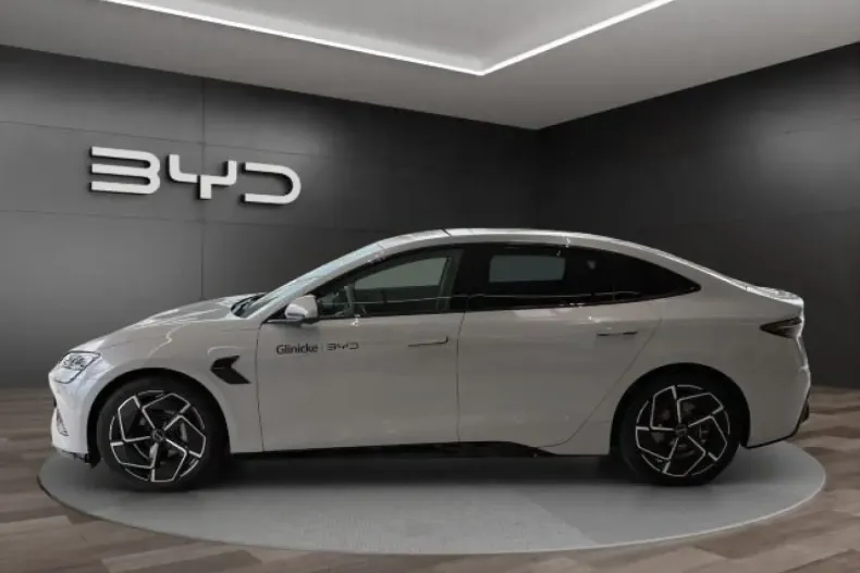 BYD SEAL din 2024 cu 24.999 km - oferta BYD108843 - foto 3