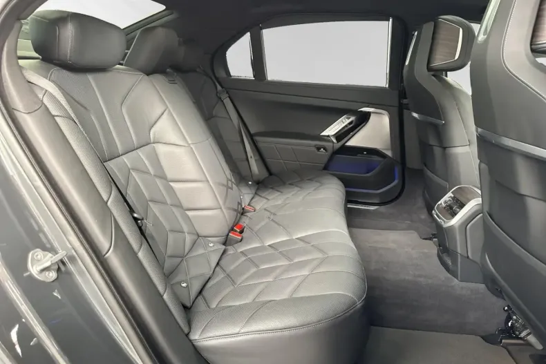 BMW i7 din 2023 cu 33.600 km - oferta BMW108844 - foto 15