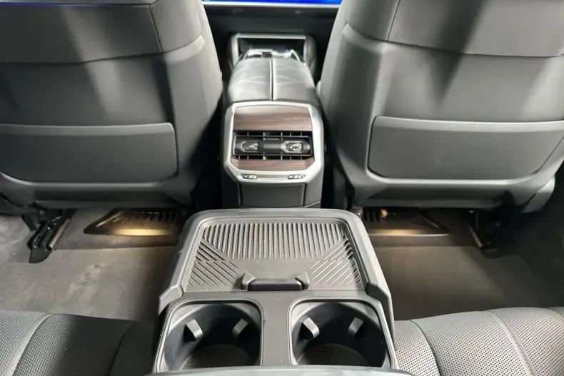 BMW i7 din 2023 cu 33.600 km - oferta BMW108844 - foto 22