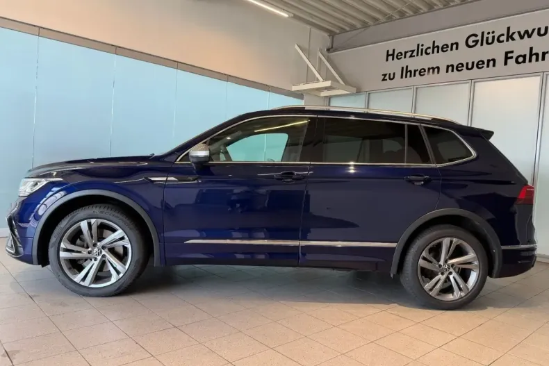 Volkswagen Tiguan Allspace din 2023 cu 38.018 km - oferta VOL108848 - foto 5