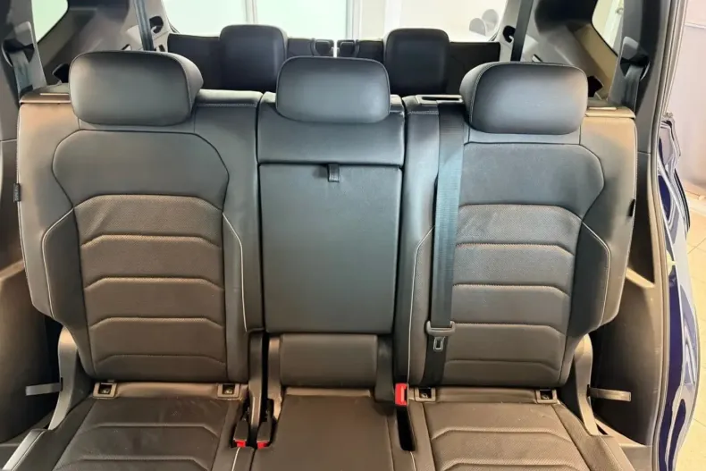 Volkswagen Tiguan Allspace din 2023 cu 38.018 km - oferta VOL108848 - foto 12