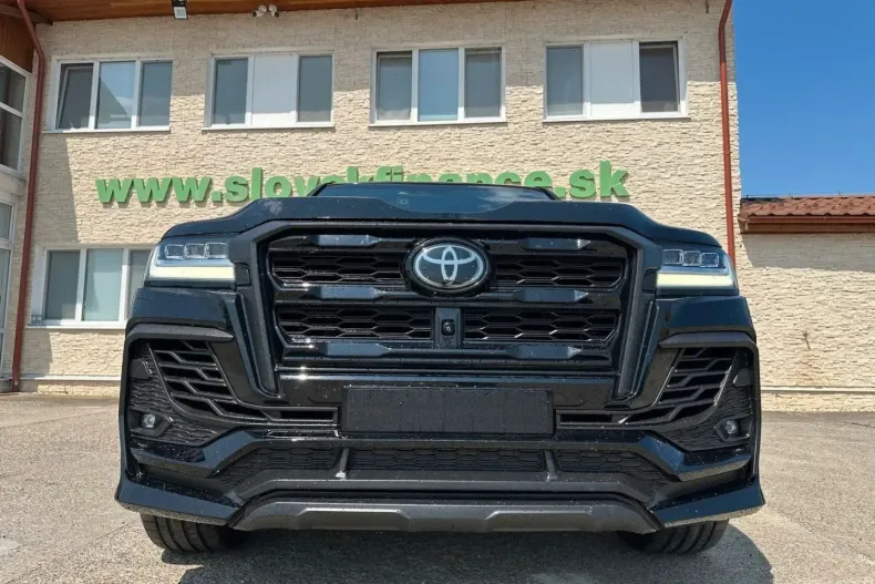 Toyota Land Cruiser din 2023 cu 51.693 km - oferta TOY108849 - foto 3