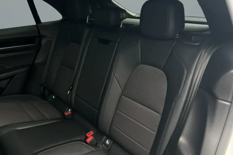 Porsche Macan din 2024 cu 15.900 km - oferta POR108869 - foto 12