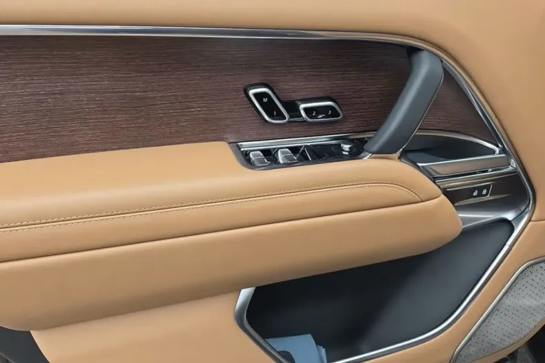 Land Rover Range Rover din 2024 cu 39.000 km - oferta LAN108872 - foto 14