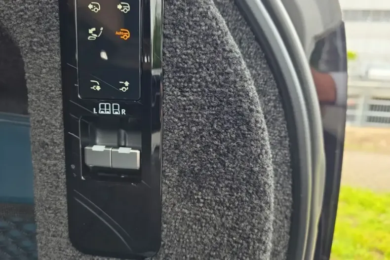 Land Rover Range Rover din 2024 cu 39.000 km - oferta LAN108872 - foto 17