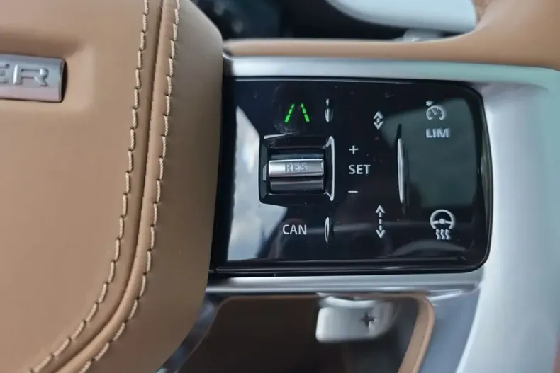 Land Rover Range Rover din 2024 cu 39.000 km - oferta LAN108872 - foto 30