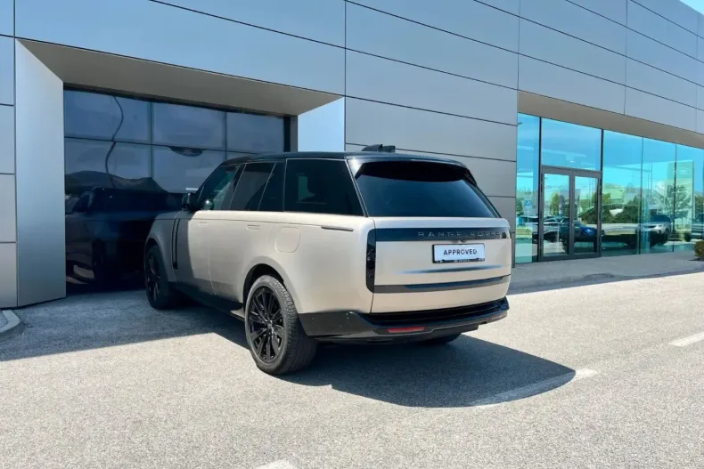 Land Rover Range Rover din 2024 cu 28.200 km - oferta LAN108883 - foto 4