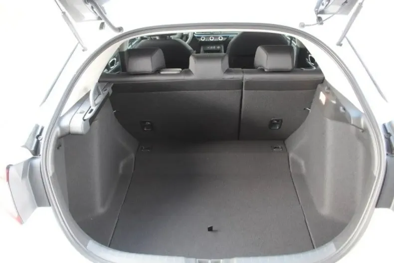 Honda Civic din 2023 cu 3.500 km - oferta HON108886 - foto 7