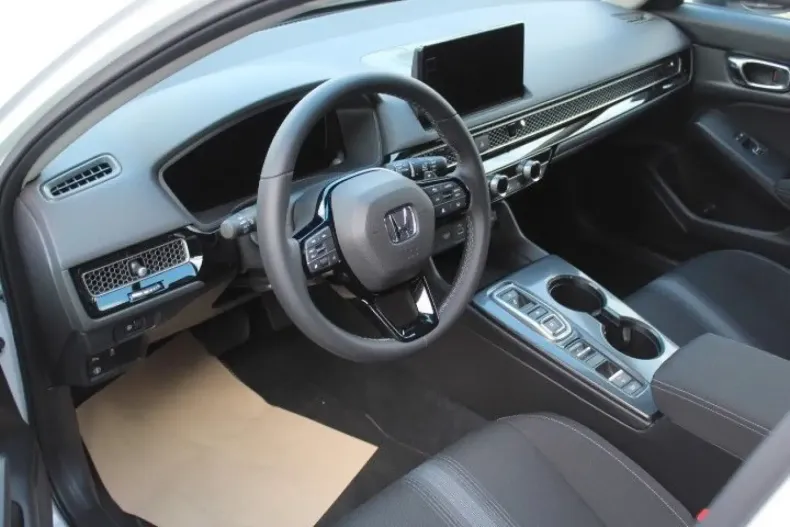 Honda Civic din 2023 cu 3.500 km - oferta HON108886 - foto 10
