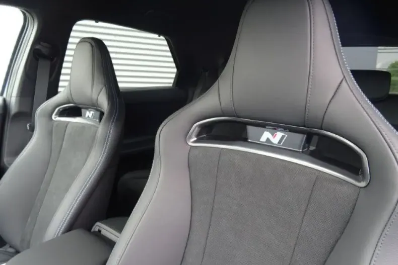 Hyundai IONIQ 5 din 2024 cu 8.500 km - oferta HYU108890 - foto 9