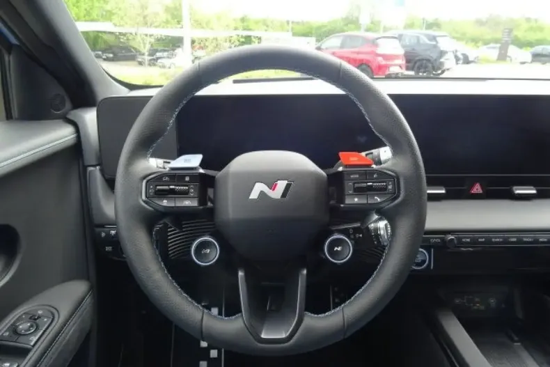 Hyundai IONIQ 5 din 2024 cu 8.500 km - oferta HYU108890 - foto 13