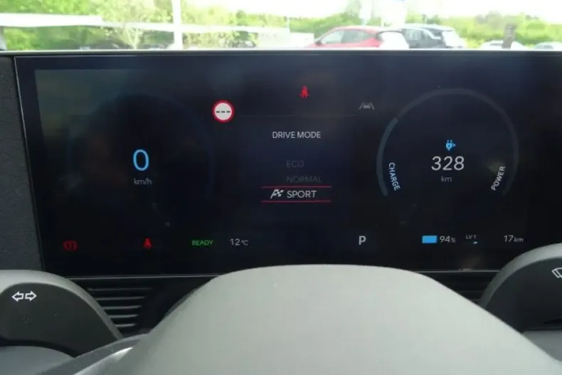 Hyundai IONIQ 5 din 2024 cu 8.500 km - oferta HYU108890 - foto 16