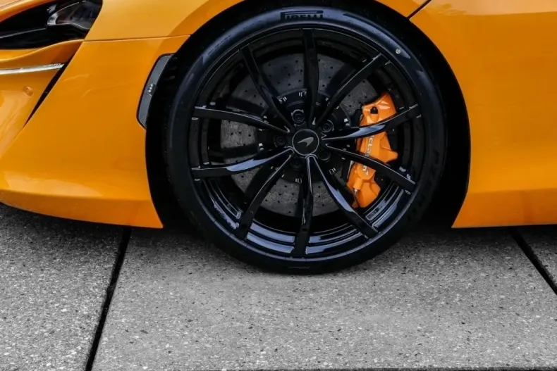 McLaren Artura din 2024 cu 4.850 km - oferta MCL108894 - foto 8