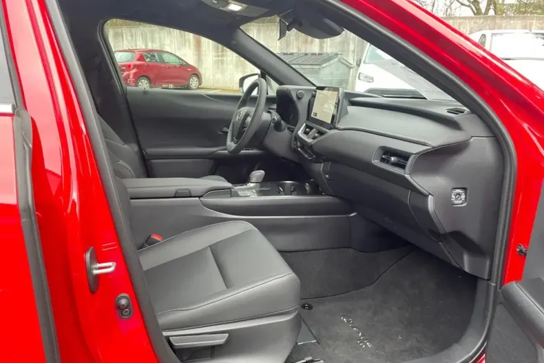 Lexus UX din 2024 cu 12.500 km - oferta LEX108896 - foto 6