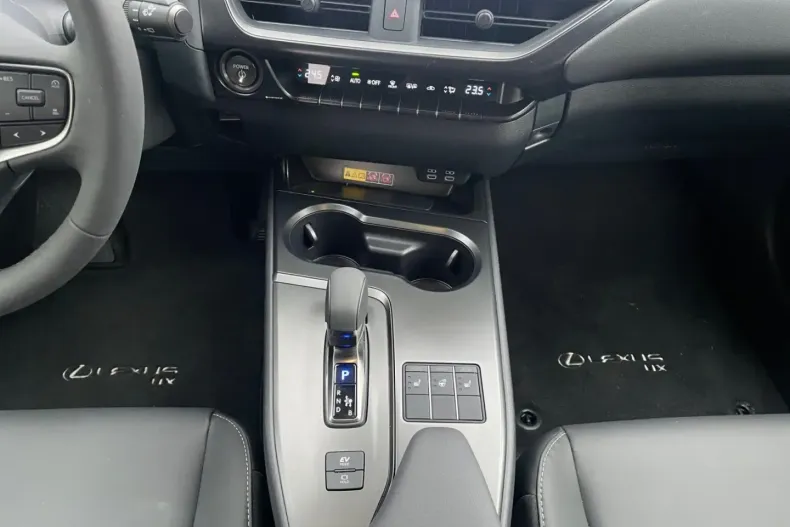 Lexus UX din 2024 cu 12.500 km - oferta LEX108896 - foto 9