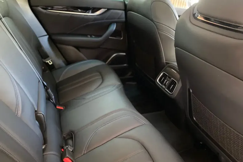 Maserati Levante din 2022 cu 16.990 km - oferta MAS108899 - foto 13