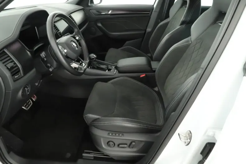 Skoda Kodiaq din 2023 cu 29.885 km - oferta SKO108901 - foto 6