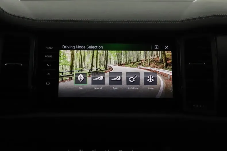 Skoda Kodiaq din 2023 cu 29.885 km - oferta SKO108901 - foto 13