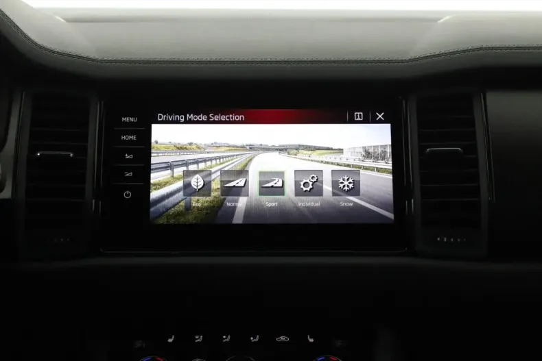 Skoda Kodiaq din 2023 cu 29.885 km - oferta SKO108901 - foto 15