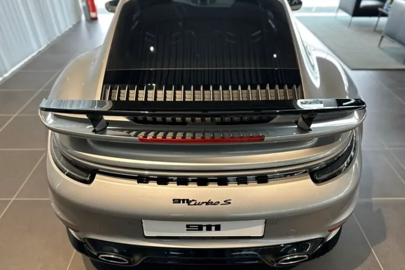 Porsche 992 din 2025 cu 3.000 km - oferta POR108902 - foto 4