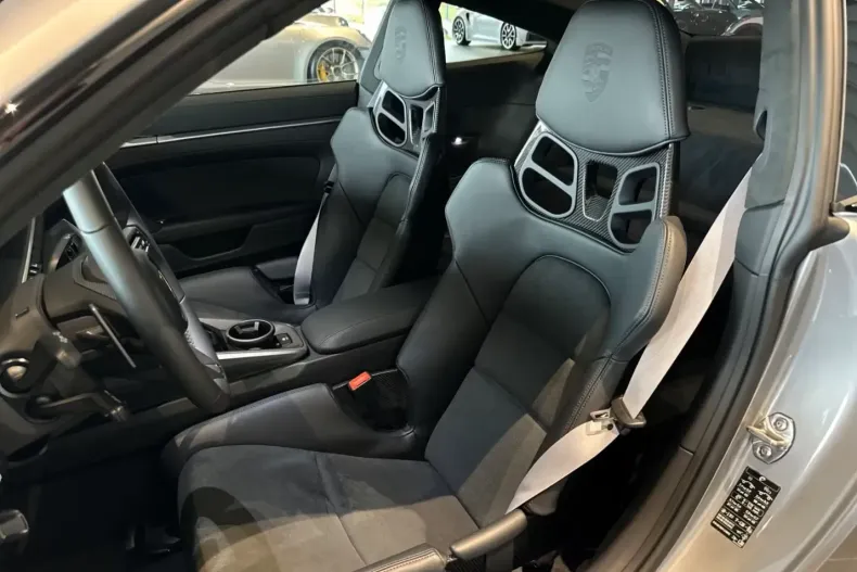 Porsche 992 din 2025 cu 3.000 km - oferta POR108902 - foto 7