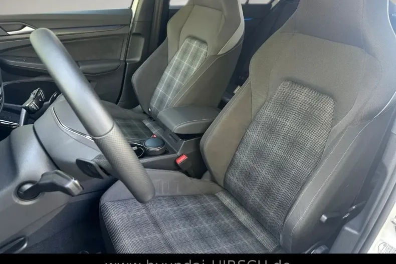 Volkswagen Golf din 2024 cu 6.200 km - oferta VOL108904 - foto 9