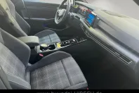 Volkswagen Golf din 2024 cu 6.200 km - oferta VOL108904 - foto 17