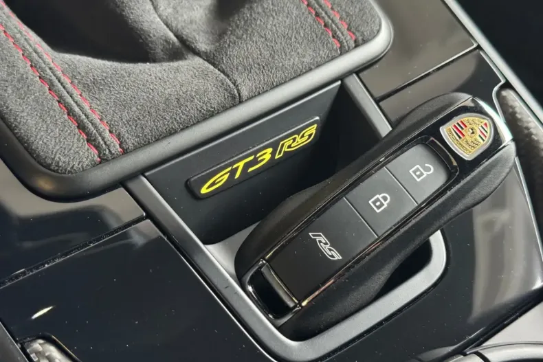 Porsche 992 din 2024 cu 1.995 km - oferta POR108920 - foto 17