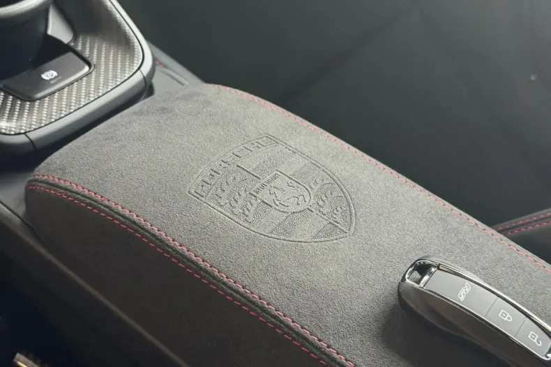 Porsche 992 din 2024 cu 1.995 km - oferta POR108920 - foto 18