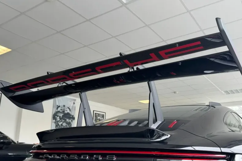 Porsche 992 din 2024 cu 1.995 km - oferta POR108920 - foto 24