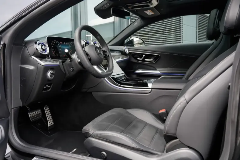 Mercedes-Benz CLE 450 din 2024 cu 6.400 km - oferta MER108921 - foto 11