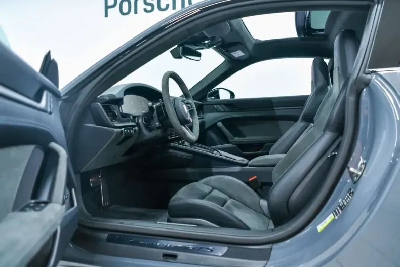 Porsche 992 din 2025 cu 8.231 km - oferta POR108928 - foto 8