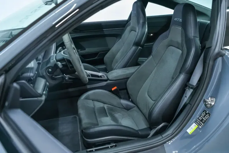 Porsche 992 din 2025 cu 8.231 km - oferta POR108928 - foto 9