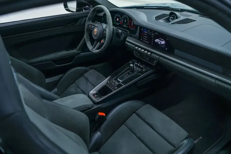 Porsche 992 din 2025 cu 8.231 km - oferta POR108928 - foto 12