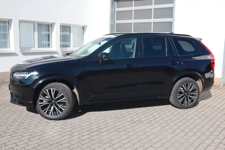 Volvo XC90 din 2024 cu 3.800 km - oferta VOL108940 - foto 2