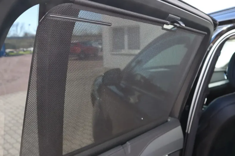 Volvo XC90 din 2024 cu 3.800 km - oferta VOL108940 - foto 10