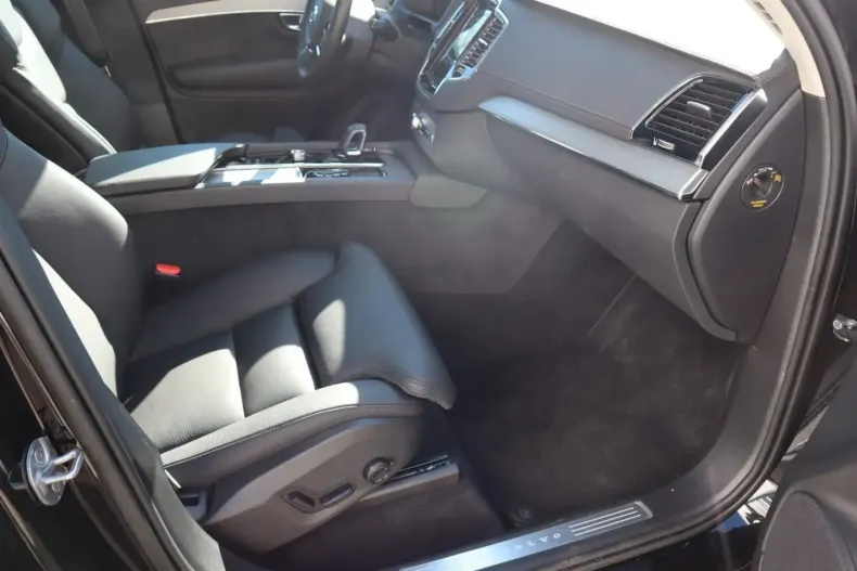 Volvo XC90 din 2024 cu 3.800 km - oferta VOL108940 - foto 14