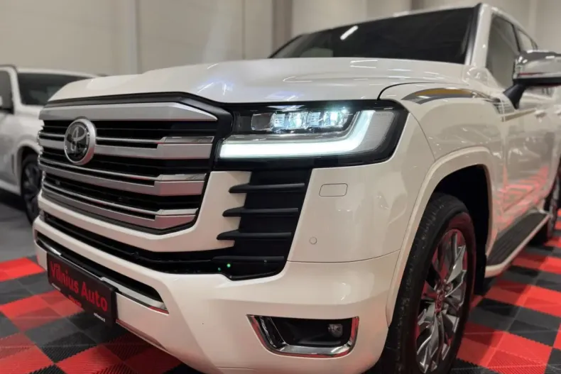 Toyota Land Cruiser din 2022 cu 38.150 km - oferta TOY108946 - foto 8