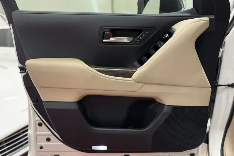 Toyota Land Cruiser din 2022 cu 38.150 km - oferta TOY108946 - foto 15