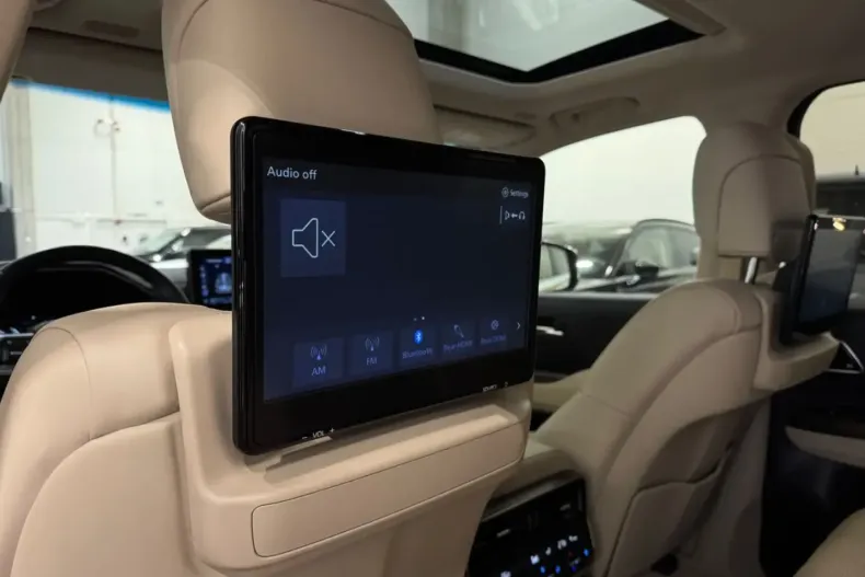 Toyota Land Cruiser din 2022 cu 38.150 km - oferta TOY108946 - foto 20