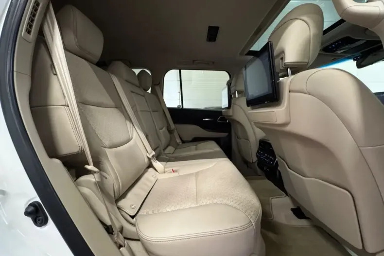 Toyota Land Cruiser din 2022 cu 38.150 km - oferta TOY108946 - foto 23